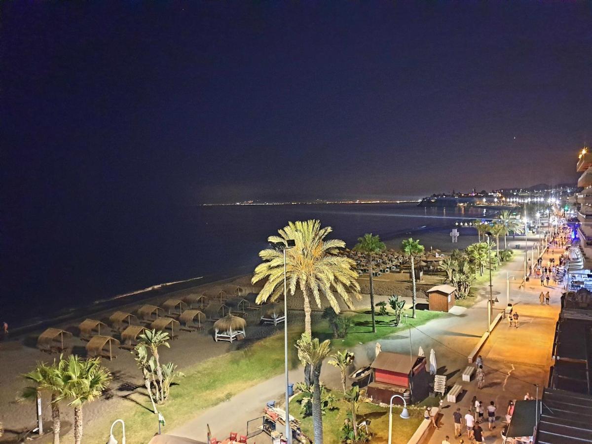 Apartamento Moderno piso céntrico frente al mar con gran terraza Rincón de la Victoria Exterior foto