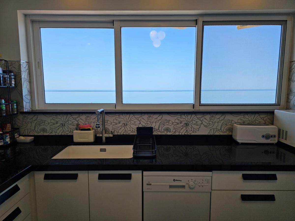 Apartamento Moderno piso céntrico frente al mar con gran terraza Rincón de la Victoria Exterior foto