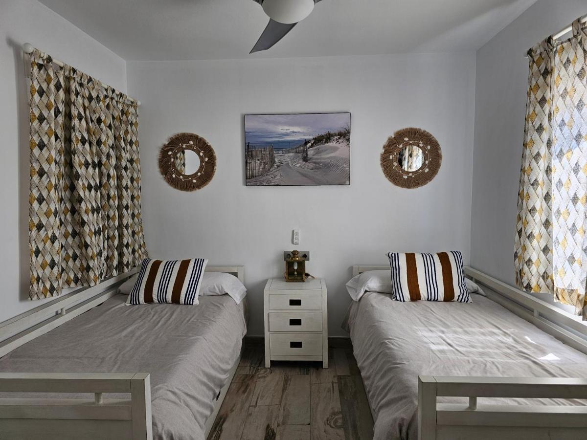 Apartamento Moderno piso céntrico frente al mar con gran terraza Rincón de la Victoria Exterior foto